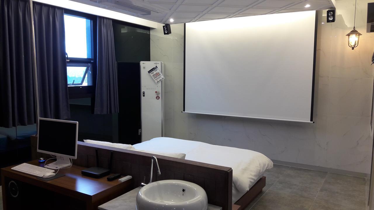 Instar Tourist Hotel Daegu Exterior photo