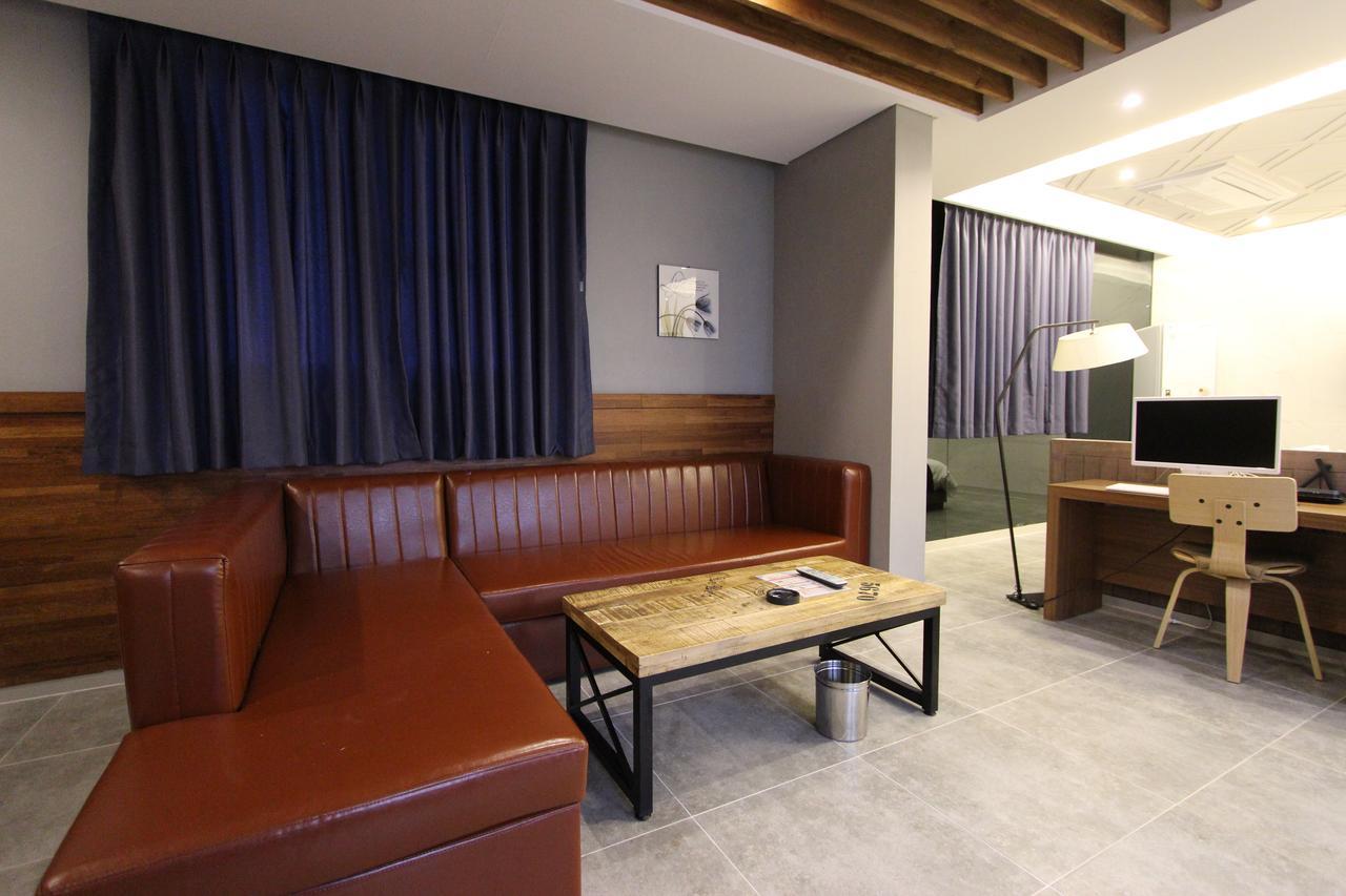 Instar Tourist Hotel Daegu Exterior photo