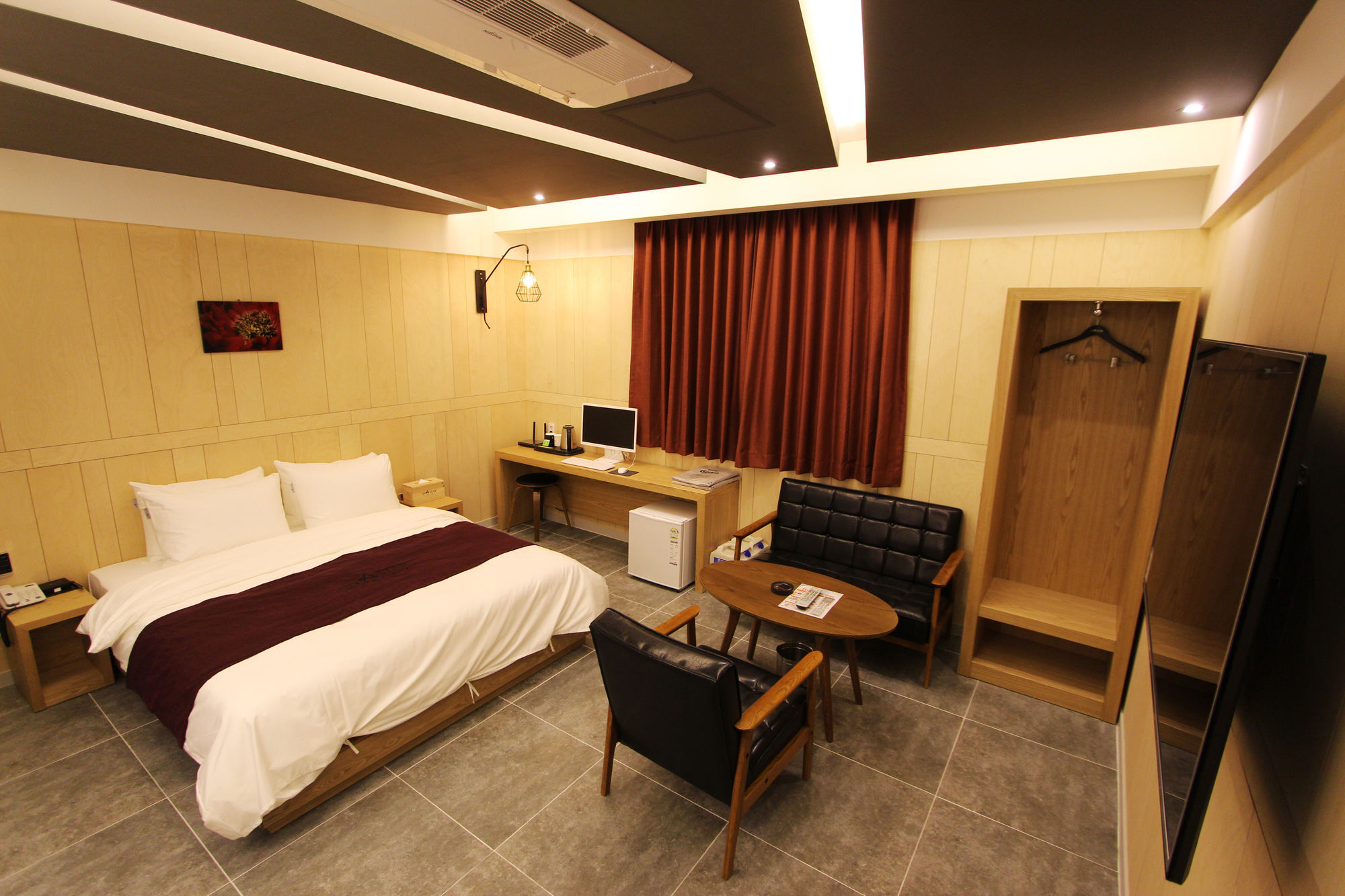 Instar Tourist Hotel Daegu Exterior photo