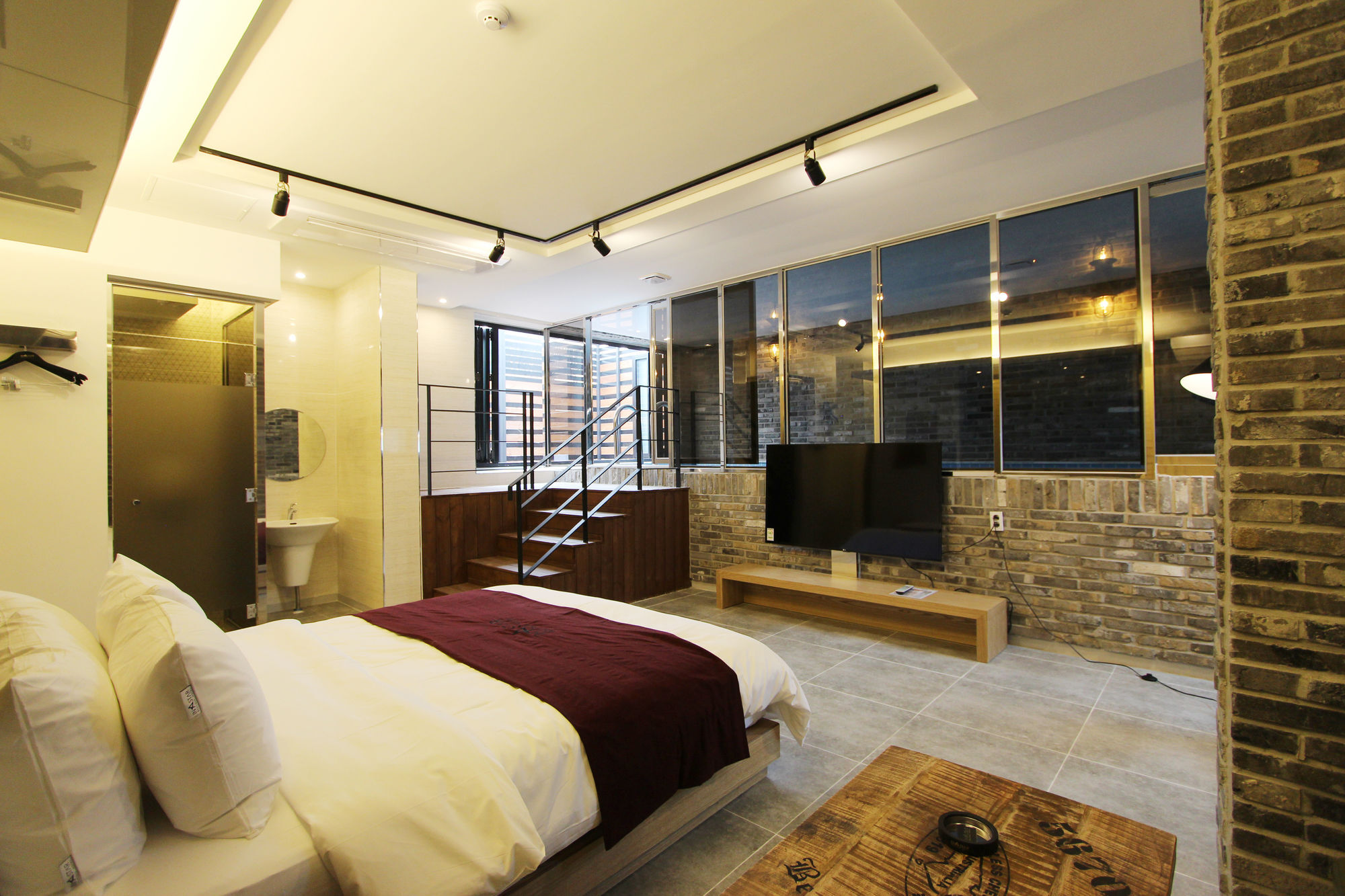 Instar Tourist Hotel Daegu Exterior photo