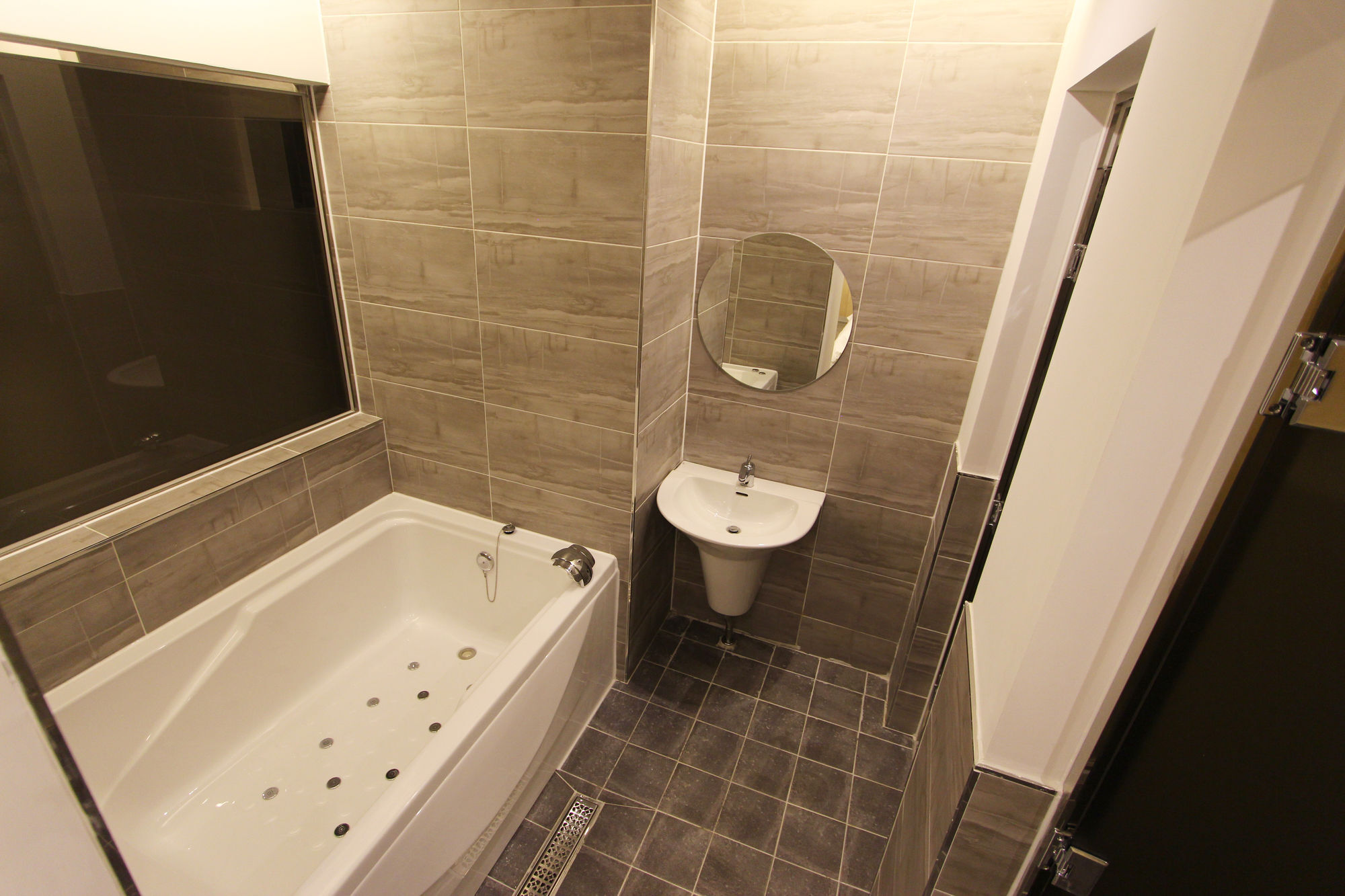 Instar Tourist Hotel Daegu Exterior photo