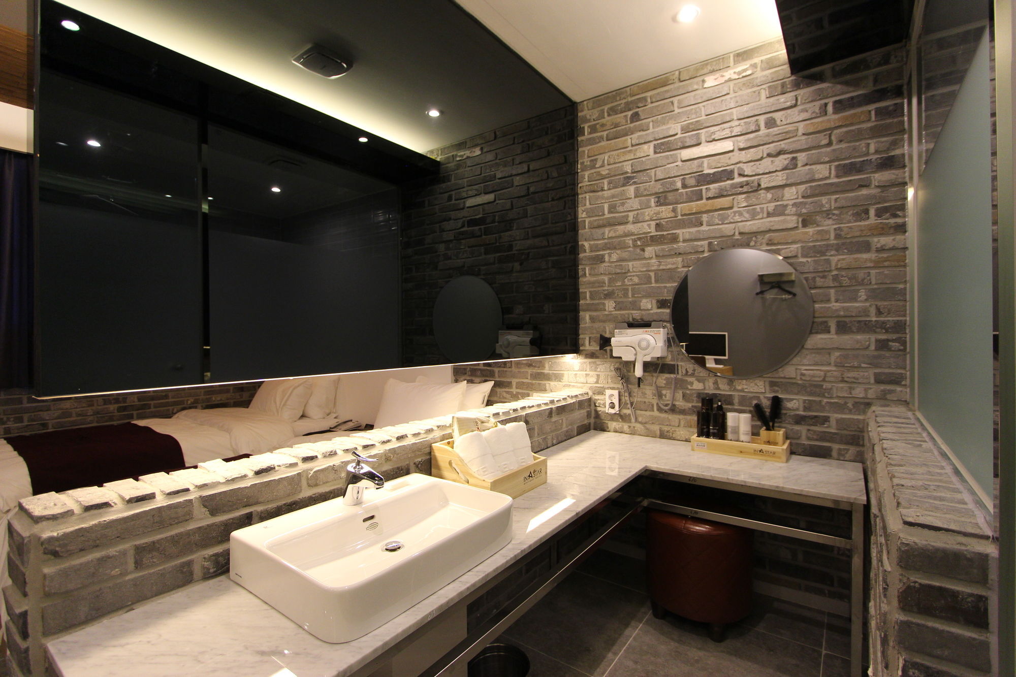 Instar Tourist Hotel Daegu Exterior photo