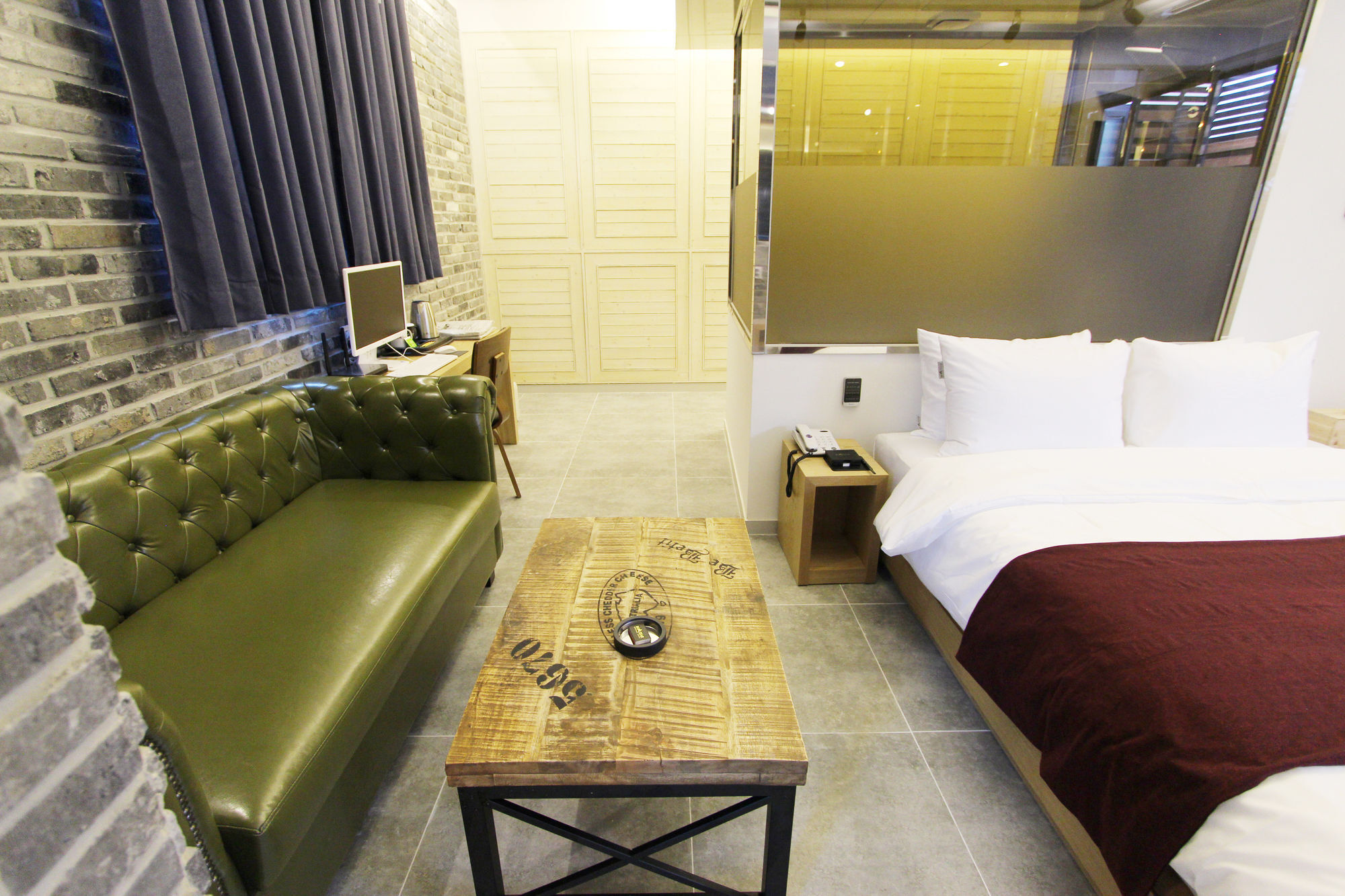 Instar Tourist Hotel Daegu Exterior photo