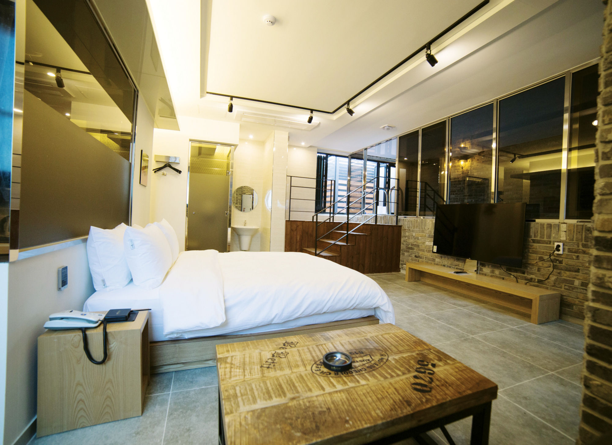 Instar Tourist Hotel Daegu Exterior photo